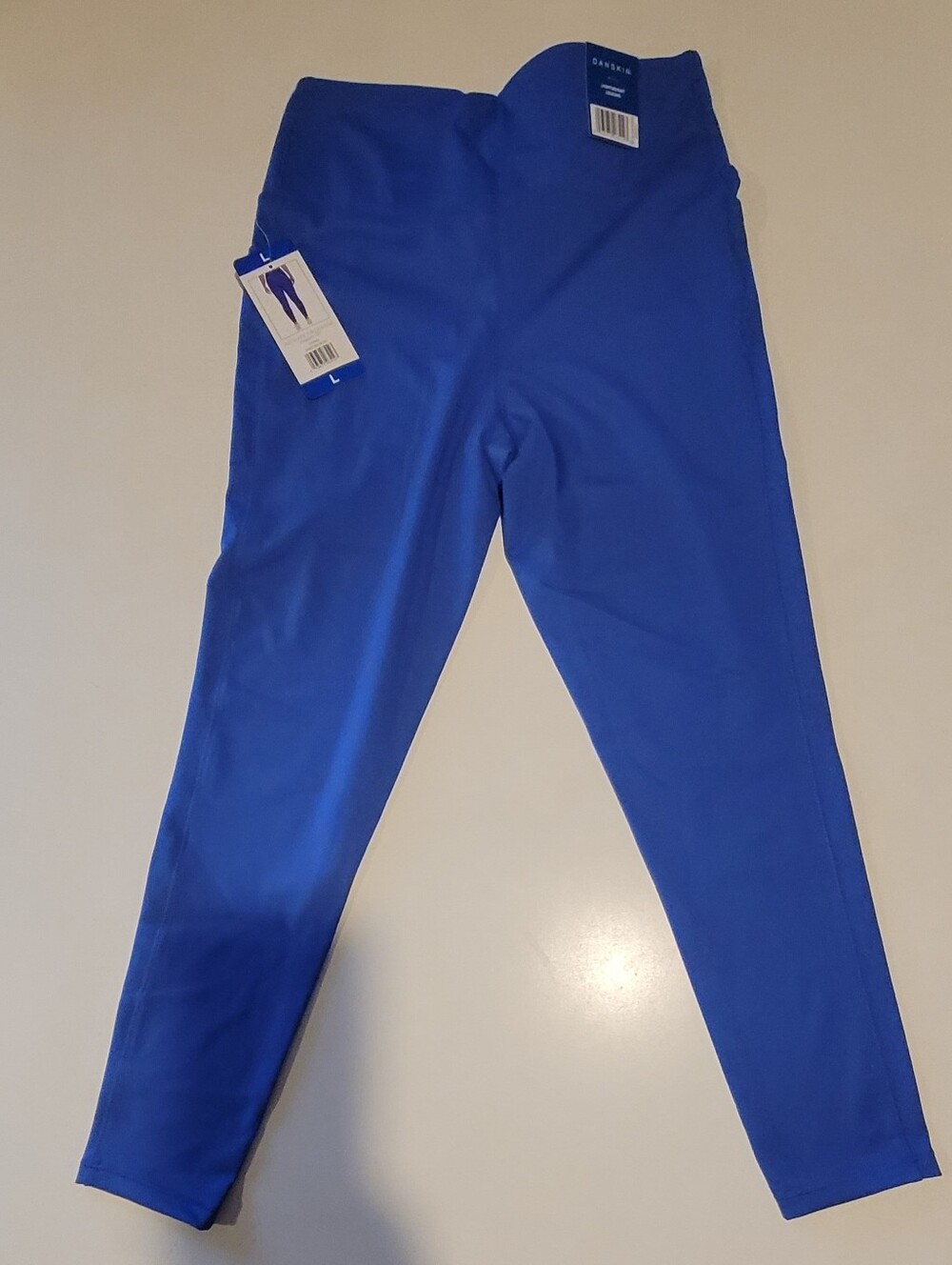 NWT Danskin Dazzling Blue 7/8 Large Leggings